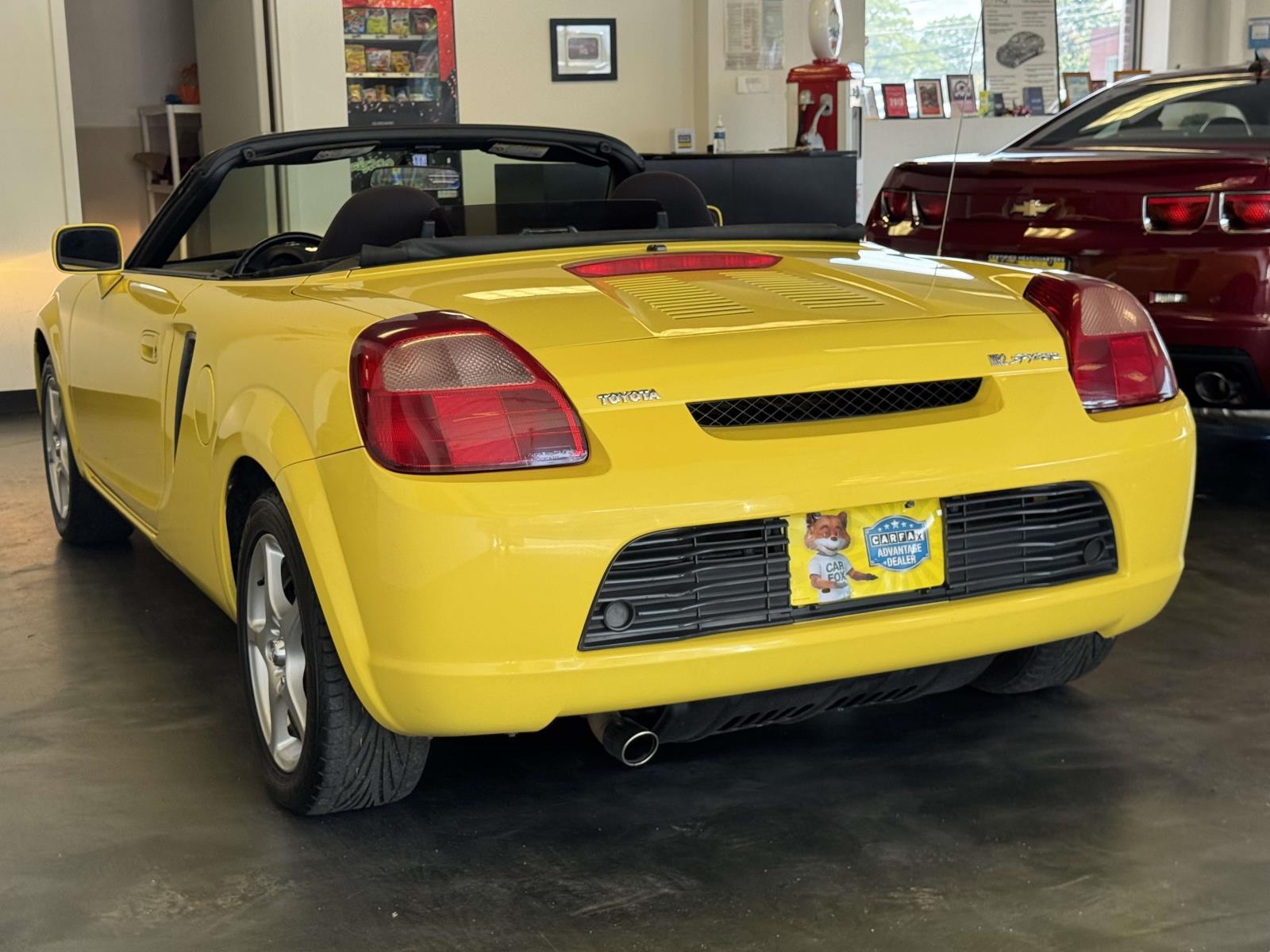 2000 Toyota MR2 Spyder Base - Photo 7