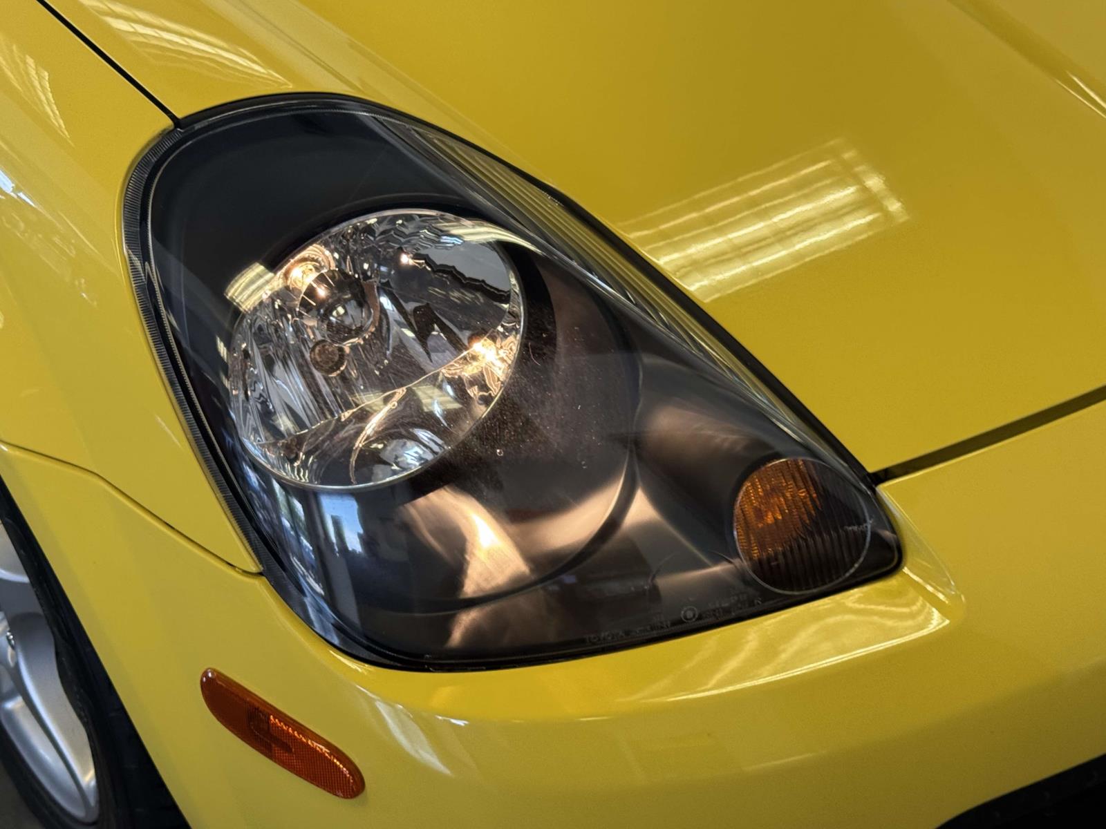 2000 Toyota MR2 Spyder Base - Photo 9