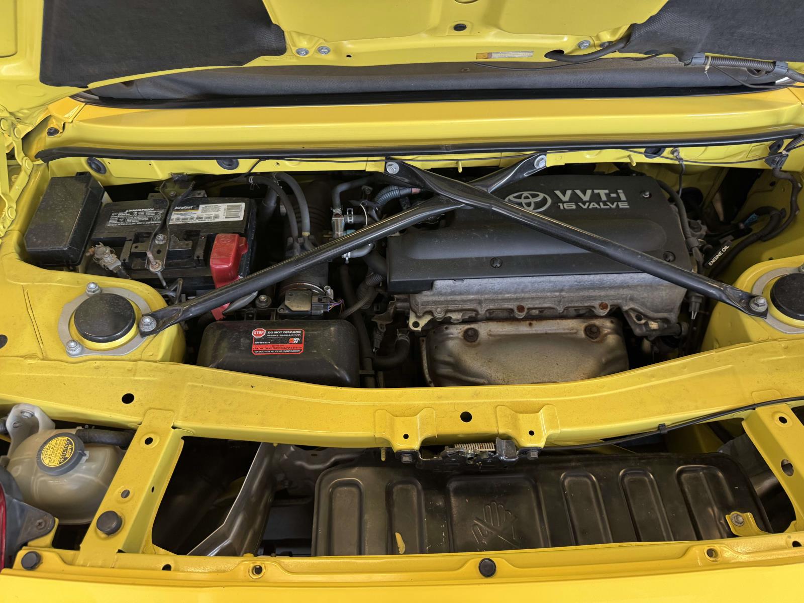 2000 Toyota MR2 Spyder Base - Photo 11