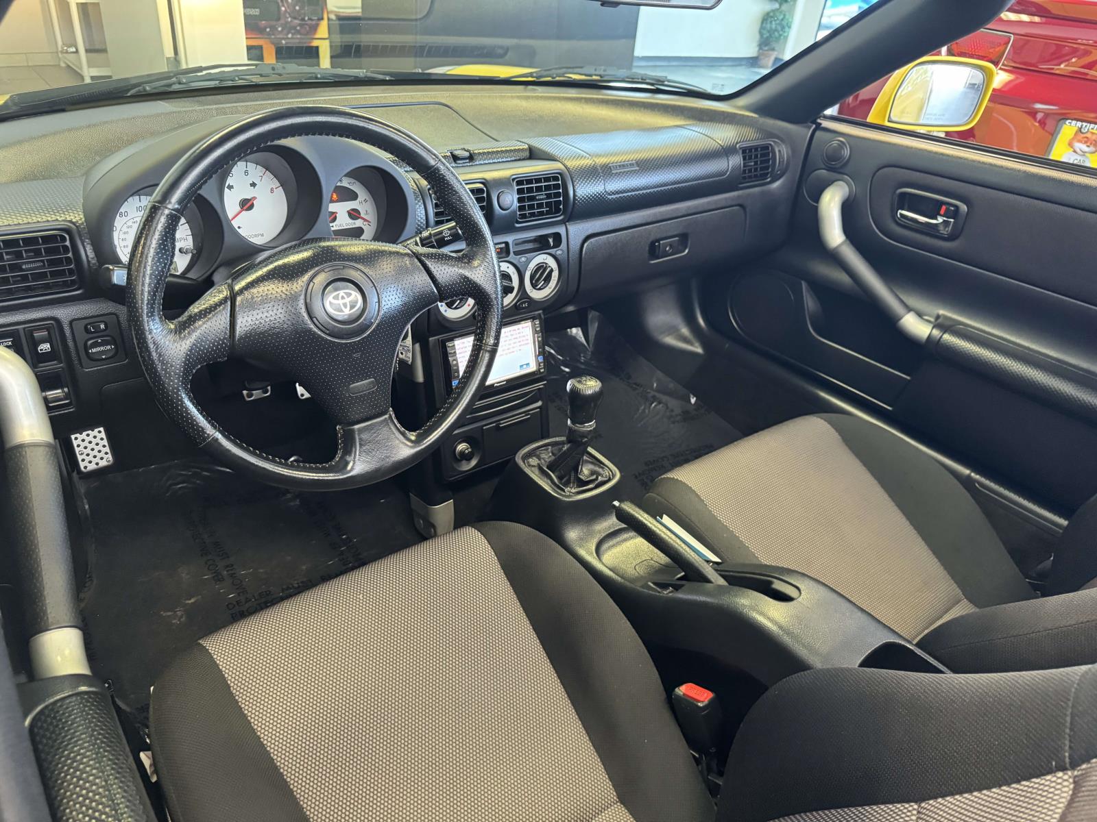 2000 Toyota MR2 Spyder Base - Photo 12