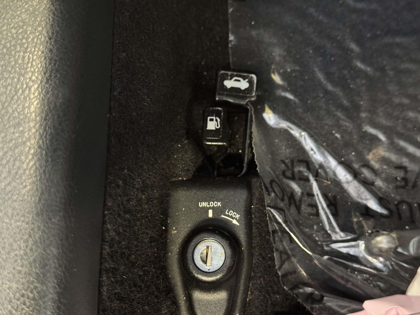 2000 Toyota MR2 Spyder Base - Photo 16