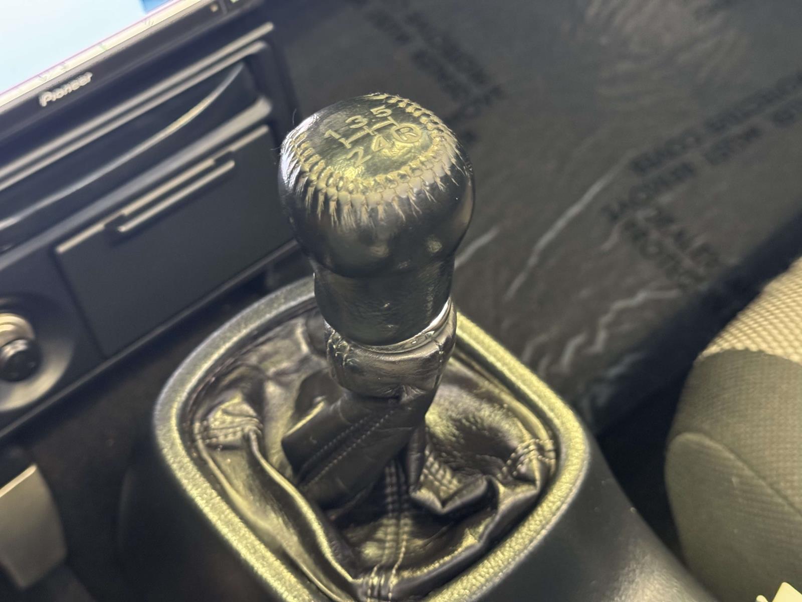 2000 Toyota MR2 Spyder Base - Photo 24
