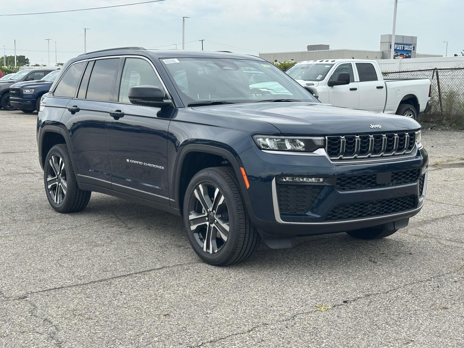 Blue 2027 Jeep Grand Cherokee SUV / Crossover Four-Wheel Drive Automatic