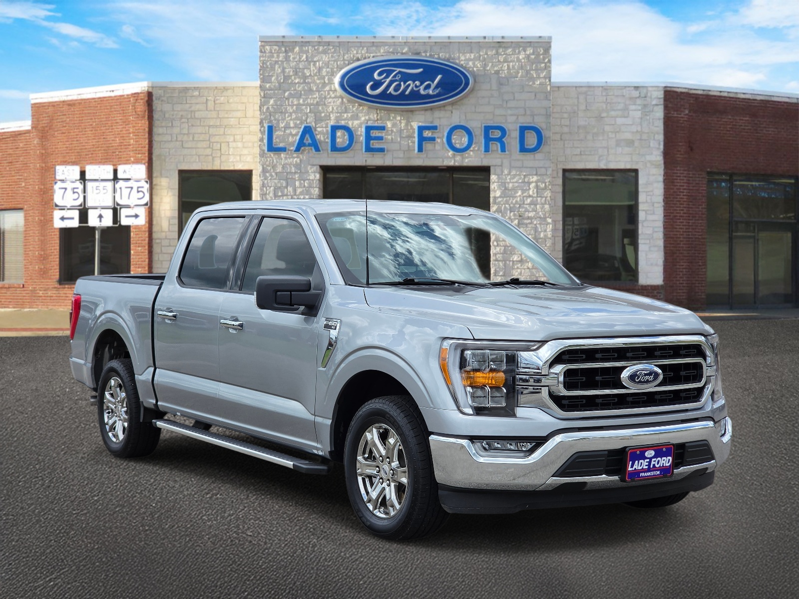 2023 Ford F-150 XLT SuperCrew RWD