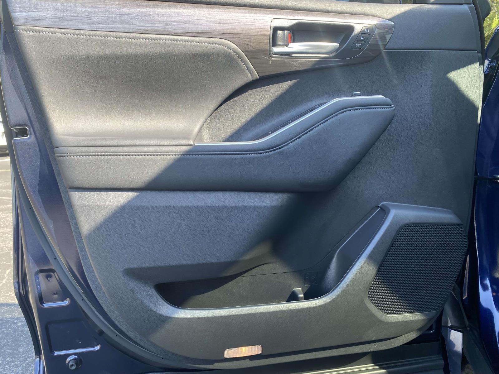 2023 Blueprint Toyota Highlander Platinum FWD SUV