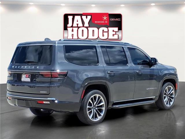 2022 Jeep Wagoneer