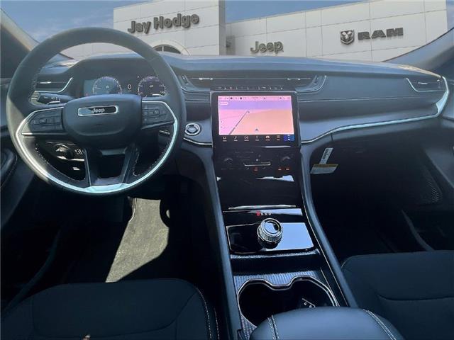 2027 Jeep Grand Cherokee