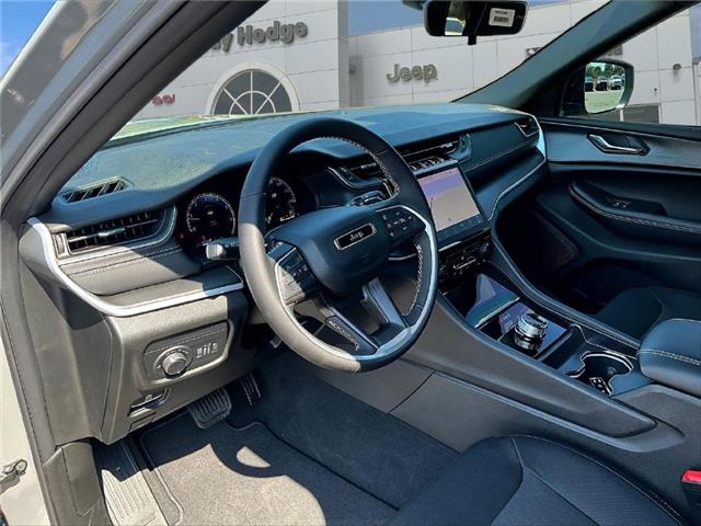 2027 Jeep Grand Cherokee