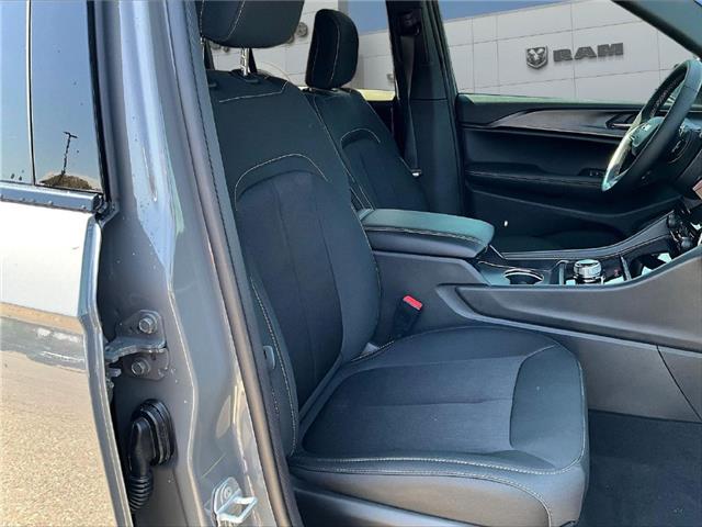 2027 Jeep Grand Cherokee