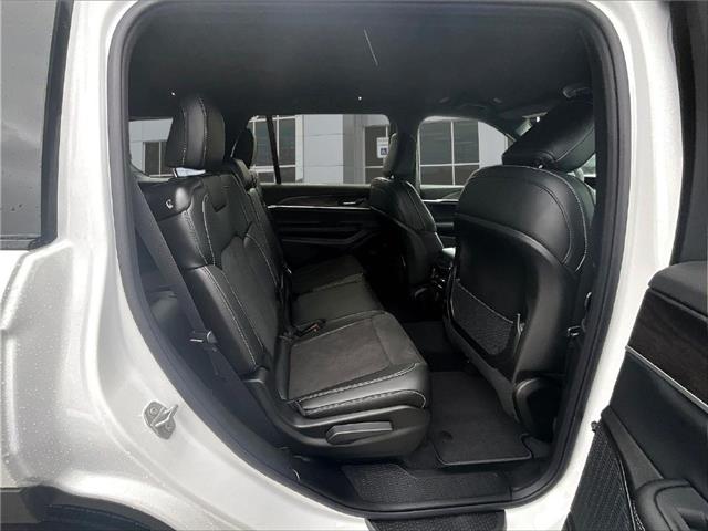 2027 Jeep Grand Cherokee L