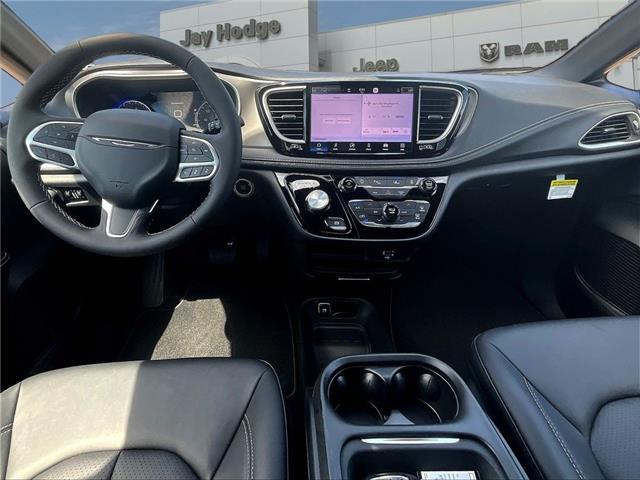 2027 Chrysler Pacifica