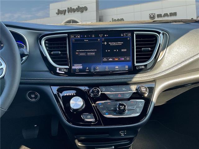 2027 Chrysler Pacifica