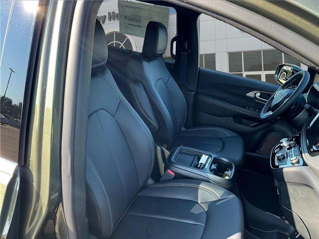 2027 Chrysler Pacifica