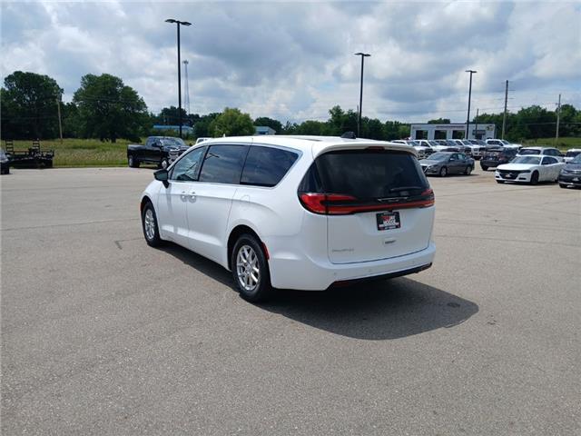 2027 Chrysler Pacifica