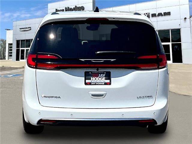 2027 Chrysler Pacifica