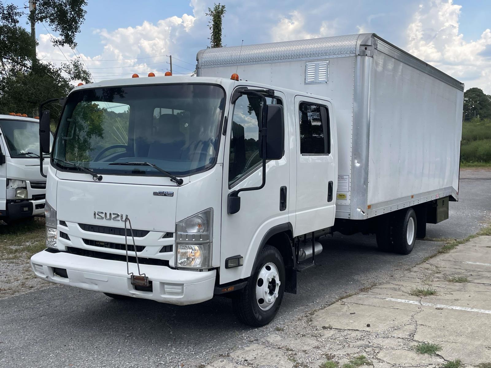 2016 Isuzu NPR - Photo 6