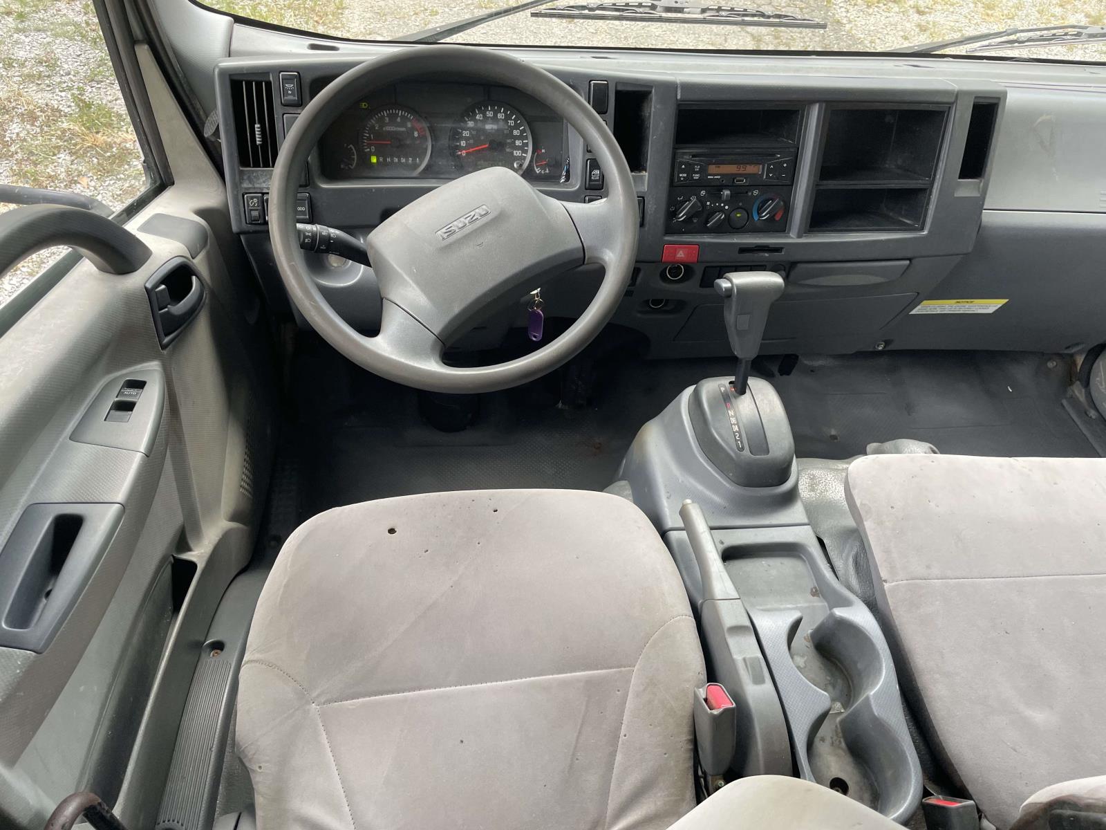 2016 Isuzu NPR - Photo 10