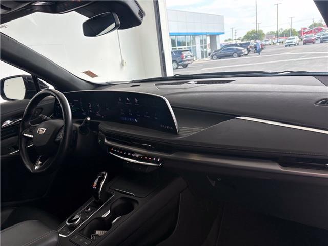 2025 Cadillac XT4