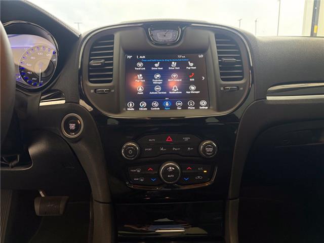 2023 Chrysler 300