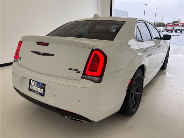 2023 Chrysler 300