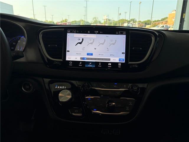 2025 Chrysler Pacifica