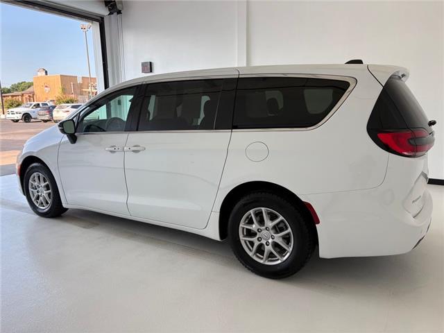 2025 Chrysler Pacifica