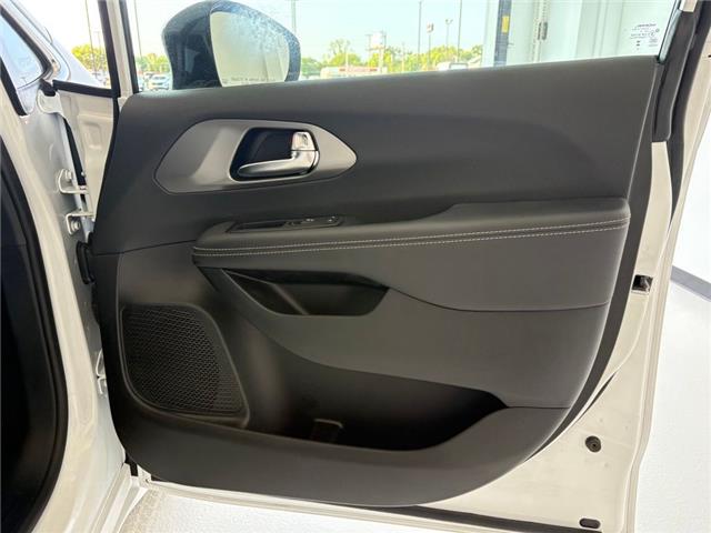2025 Chrysler Pacifica
