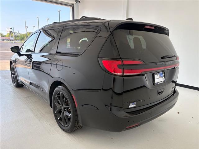 2025 Chrysler Pacifica