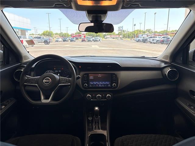 2023 Nissan Kicks