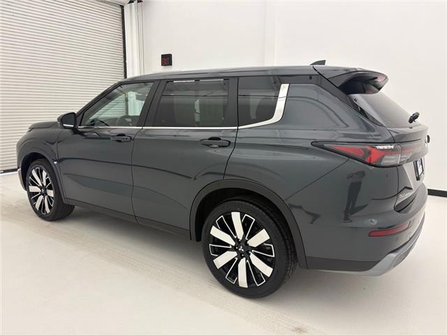 2025 Mitsubishi Outlander