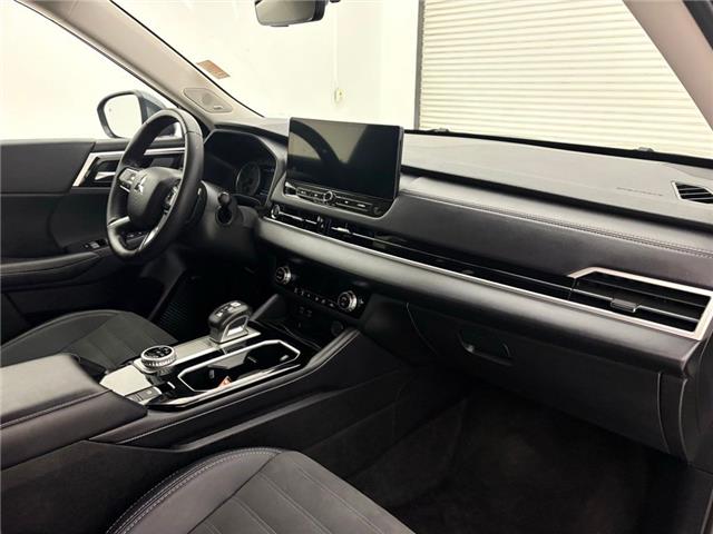 2025 Mitsubishi Outlander