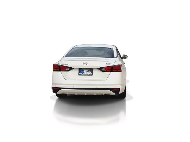 2025 Nissan Altima