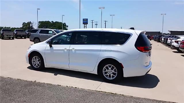 2024 Chrysler Pacifica