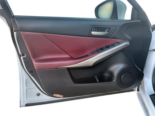 2018 Lexus IS