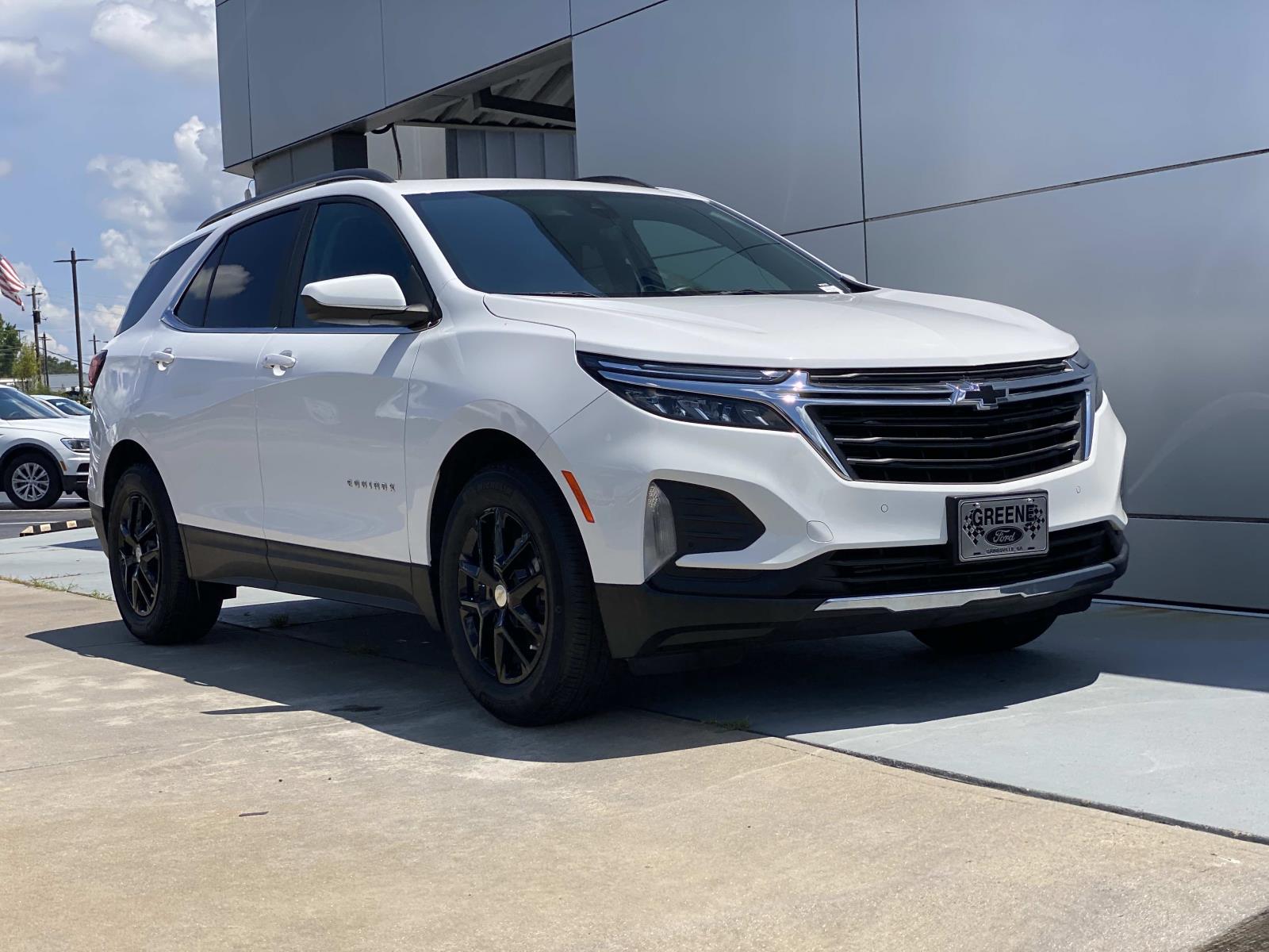 White 2022 Chevrolet Equinox SUV / Crossover Front-Wheel Drive Automatic