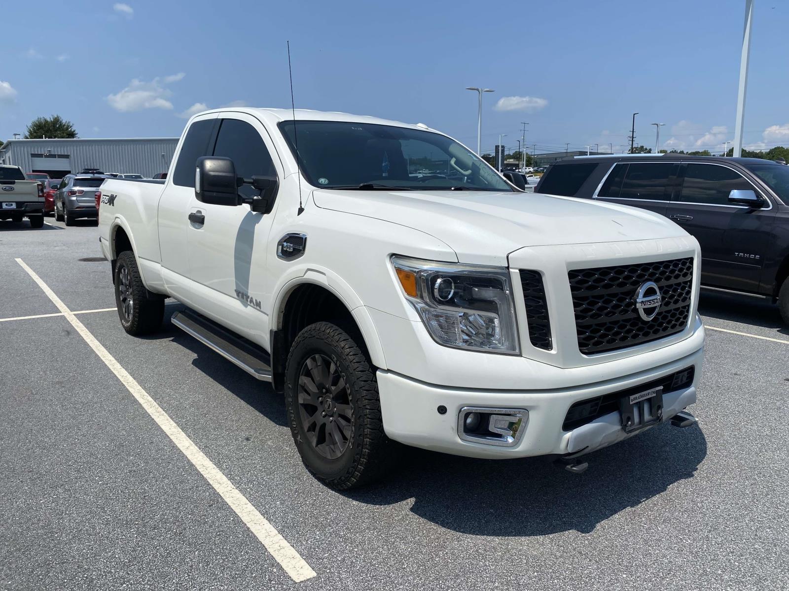  2017 Nissan Titan XD PRO-4X King Cab 4WD   