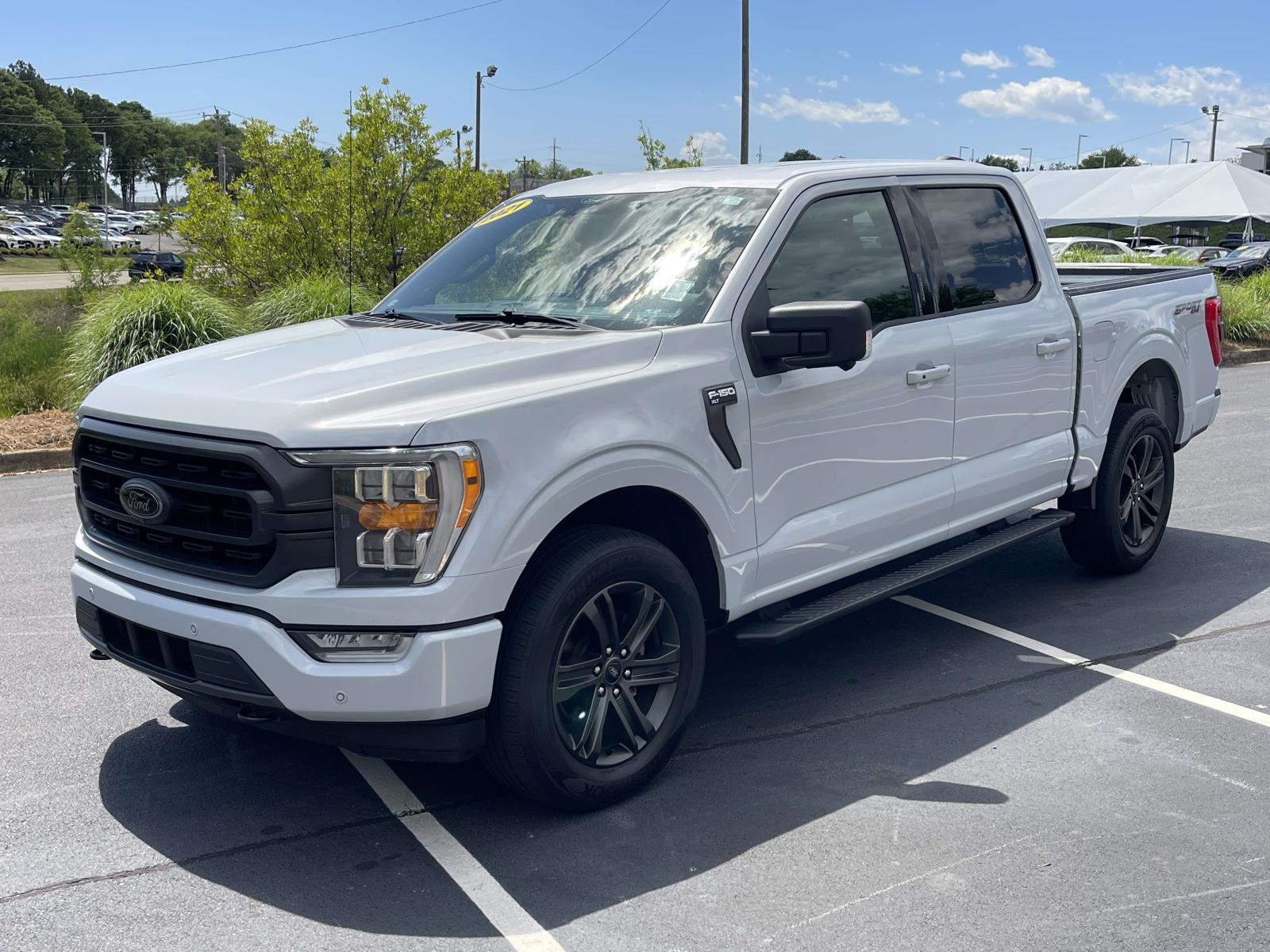 View vehicle photo 2