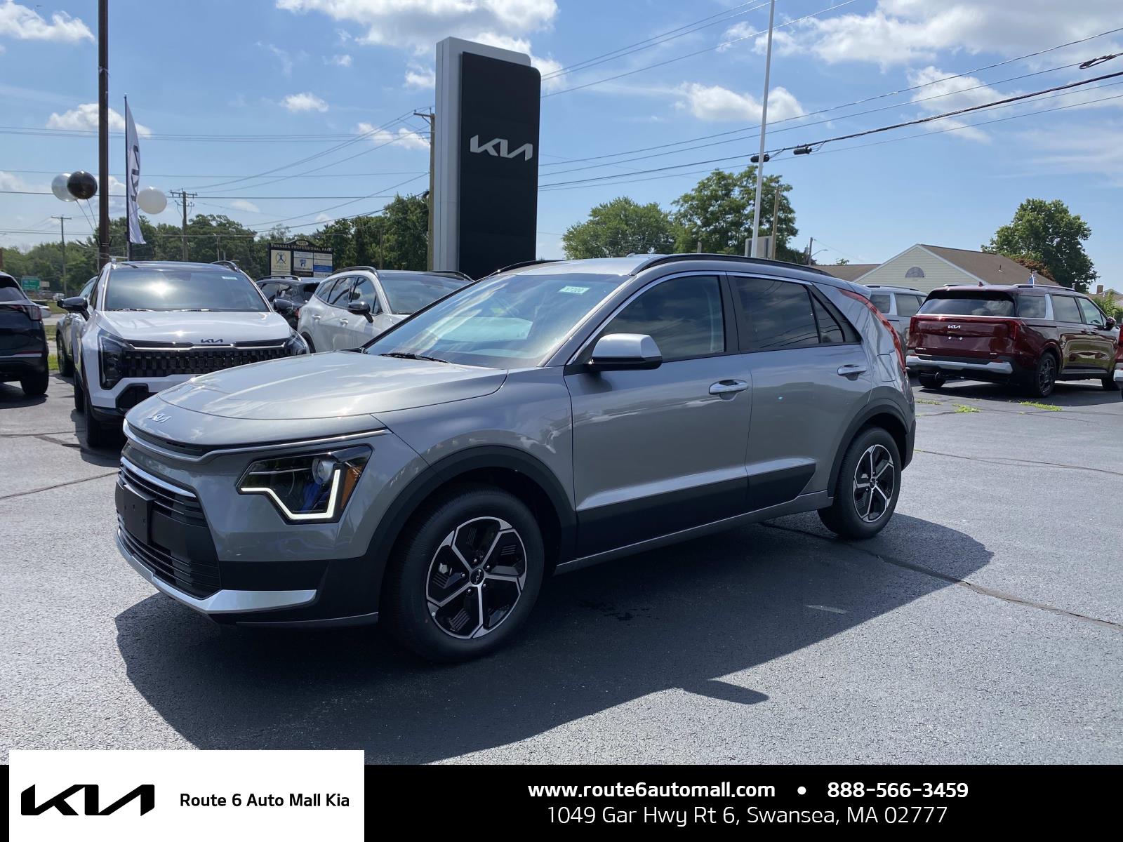 Steel Gray 2026 Kia Niro SUV / Crossover Front-Wheel Drive Automatic