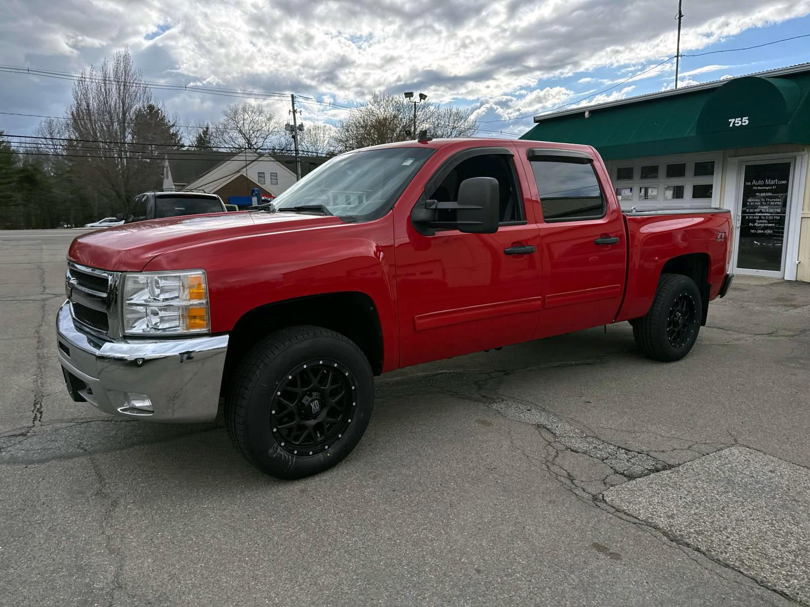 2011 Chevrolet Silverado 1500 LT 4X4 Crew Cab's photo