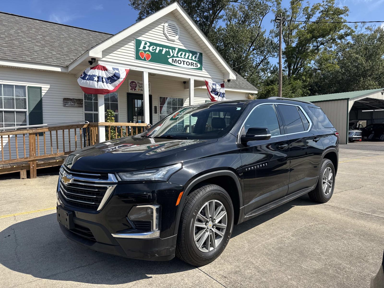 Mosaic Black Metallic 2022 Chevrolet Traverse SUV / Crossover Four-Wheel Drive Automatic