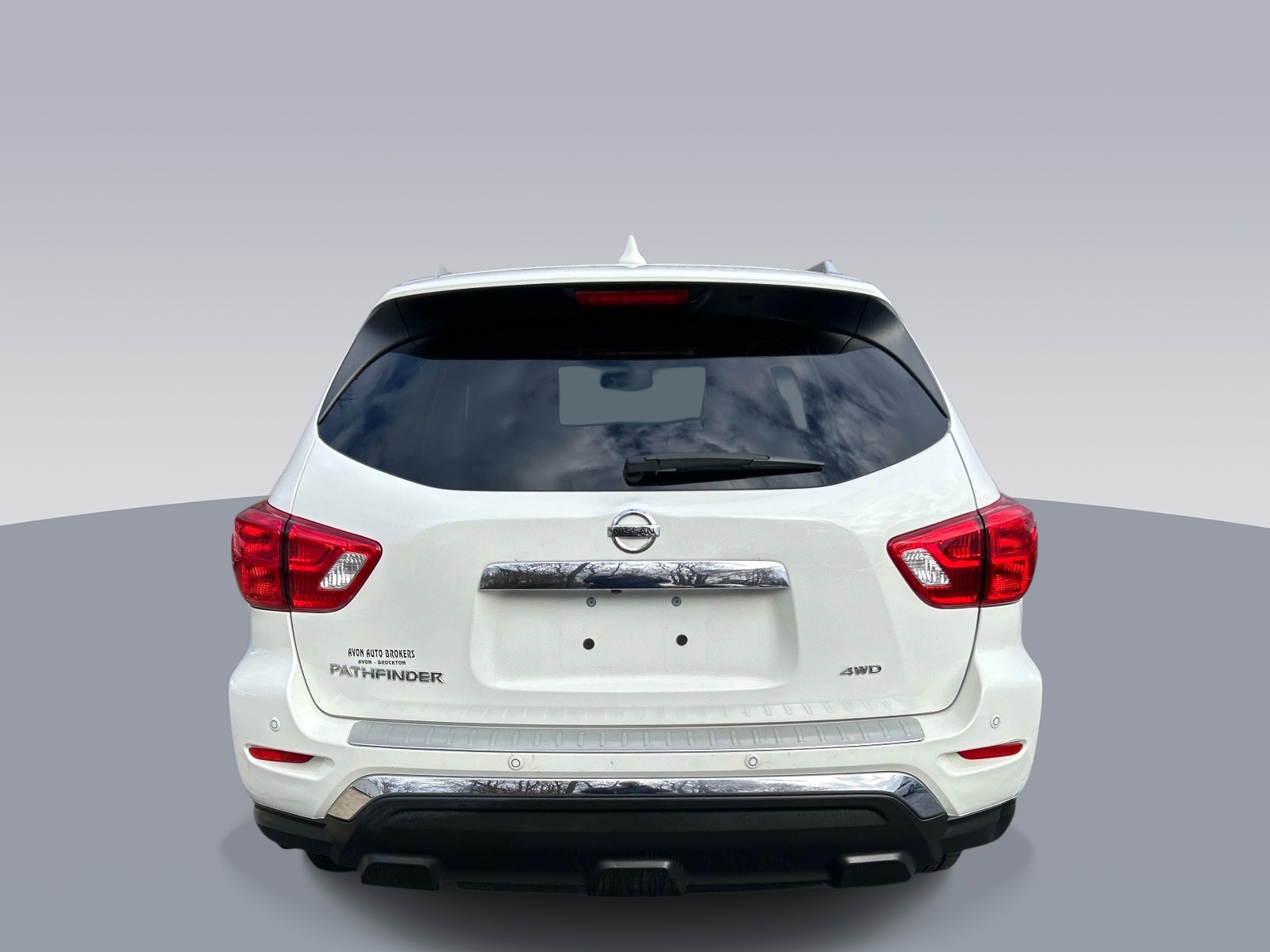 View vehicle photo 4