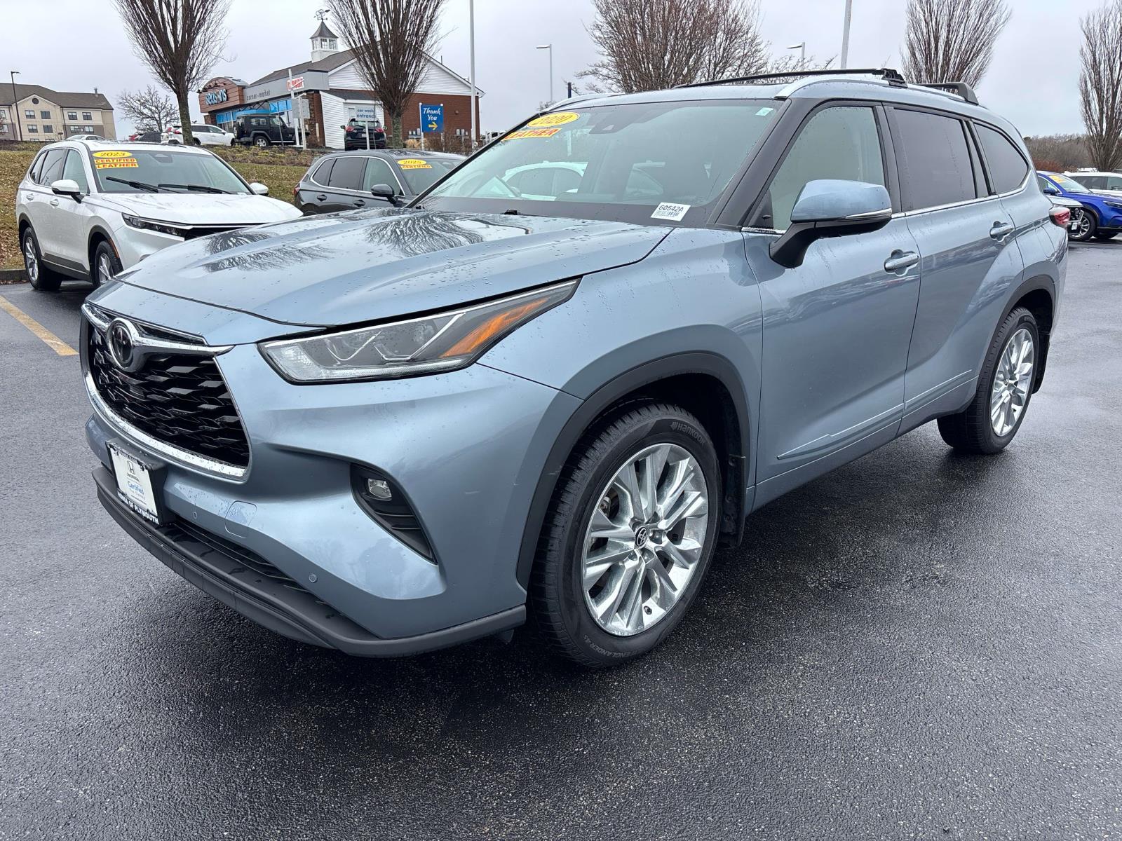 View vehicle photo 6