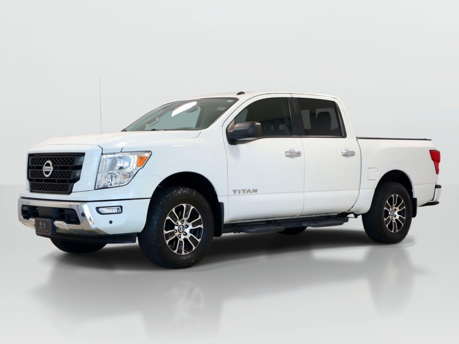 White 2021 Nissan Titan Pickup Truck Four-Wheel Drive Automatic