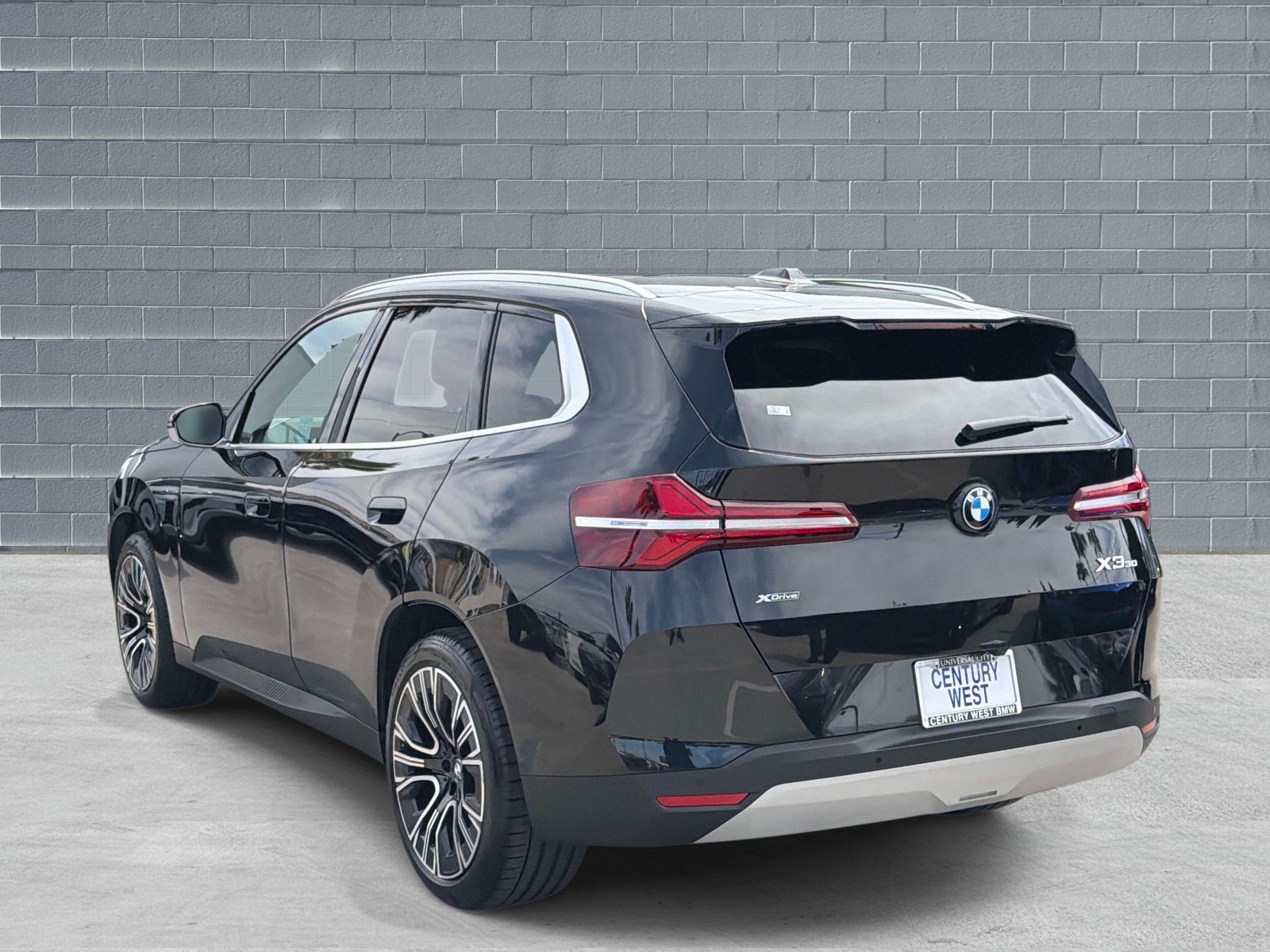 View vehicle photo 3