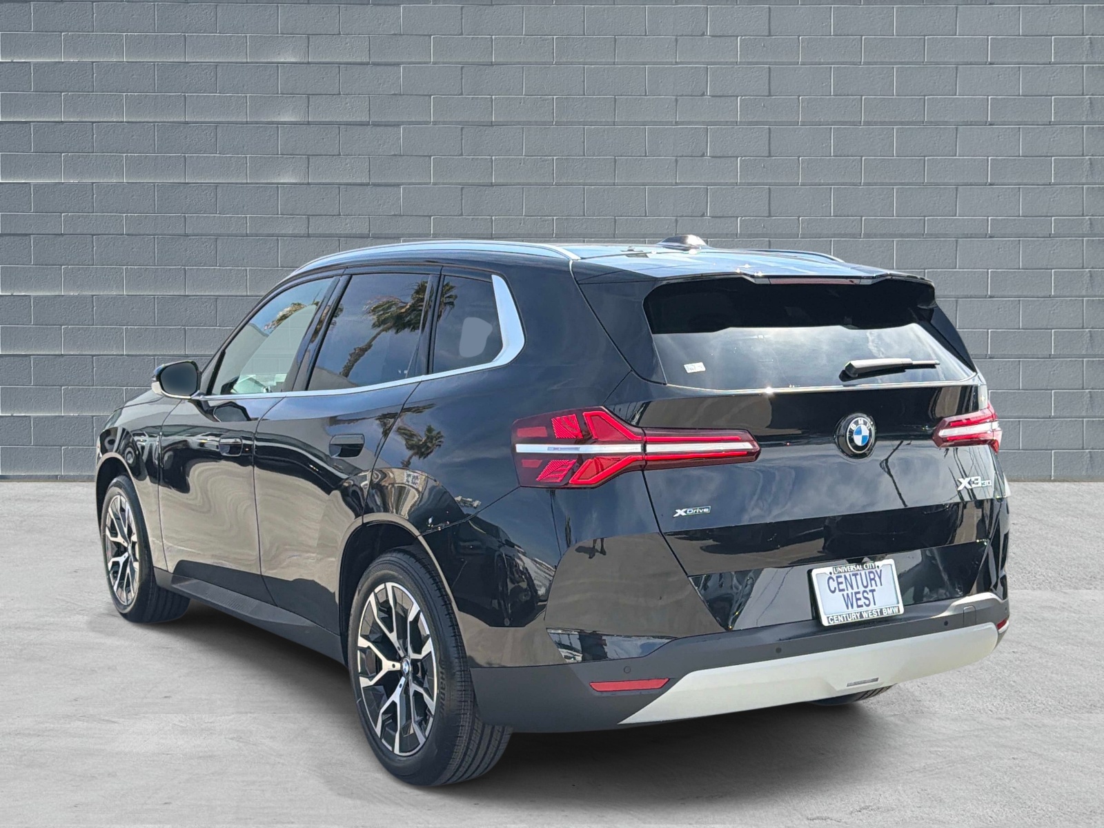 View vehicle photo 3