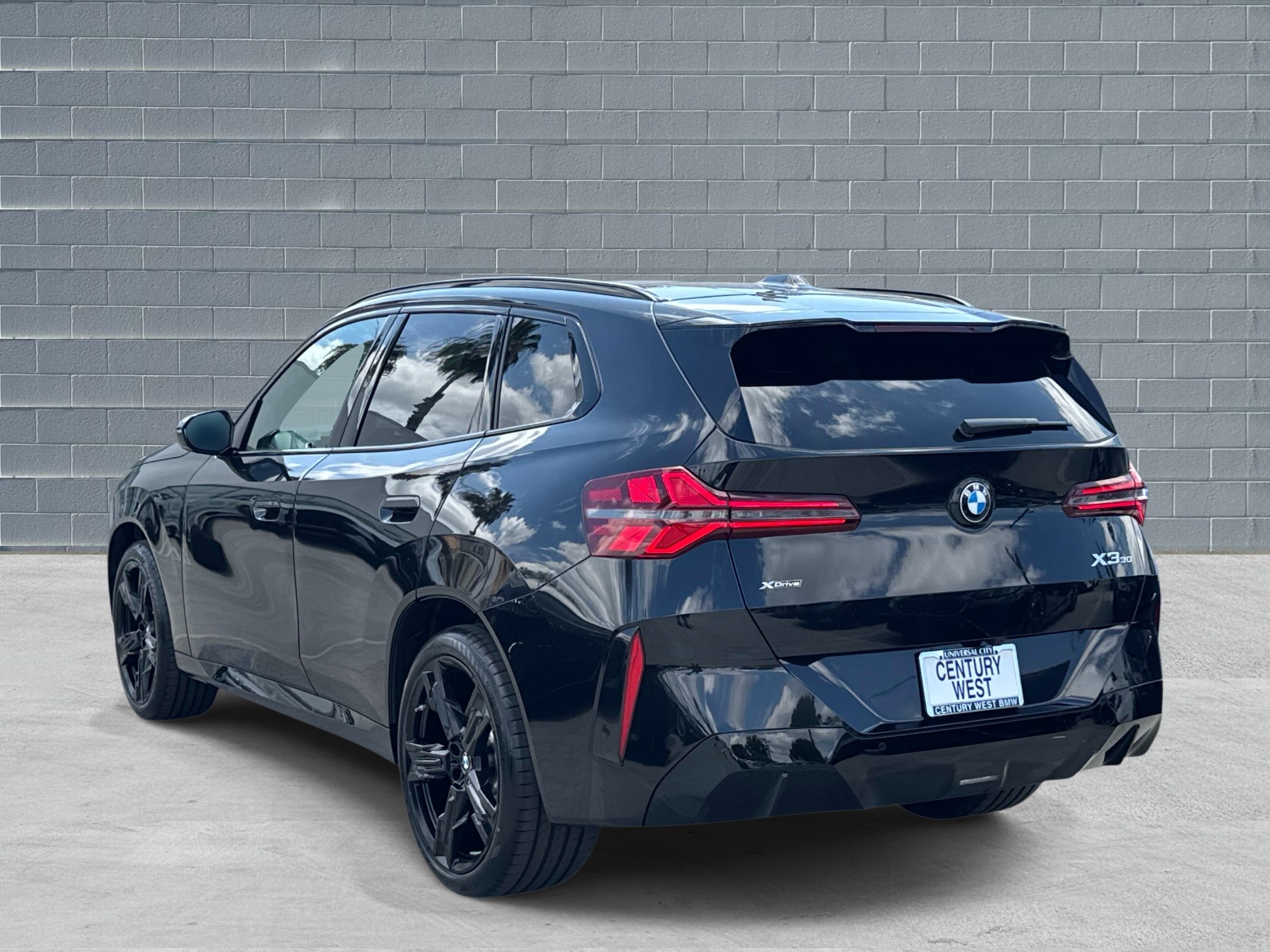 View vehicle photo 3