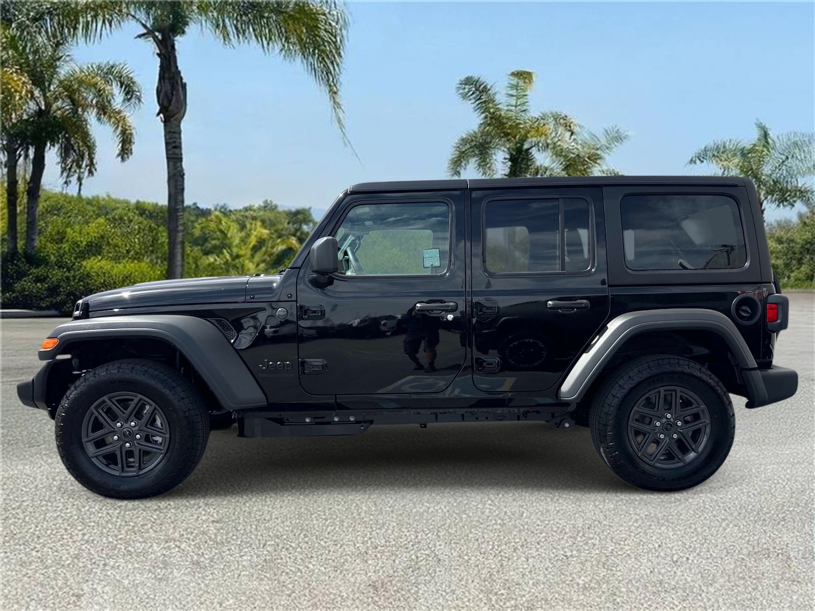 View vehicle photo 2