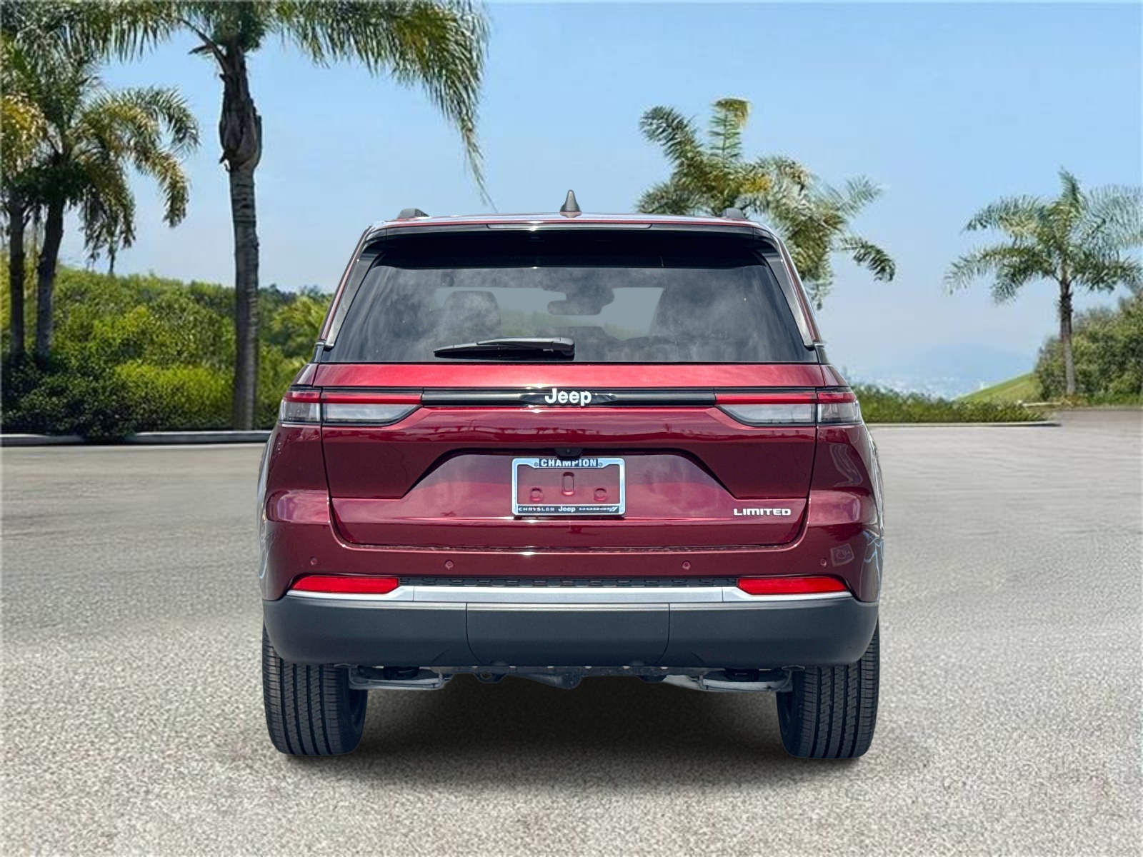 View vehicle photo 5