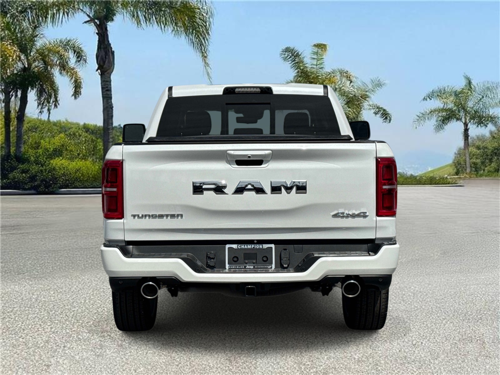 View vehicle photo 5