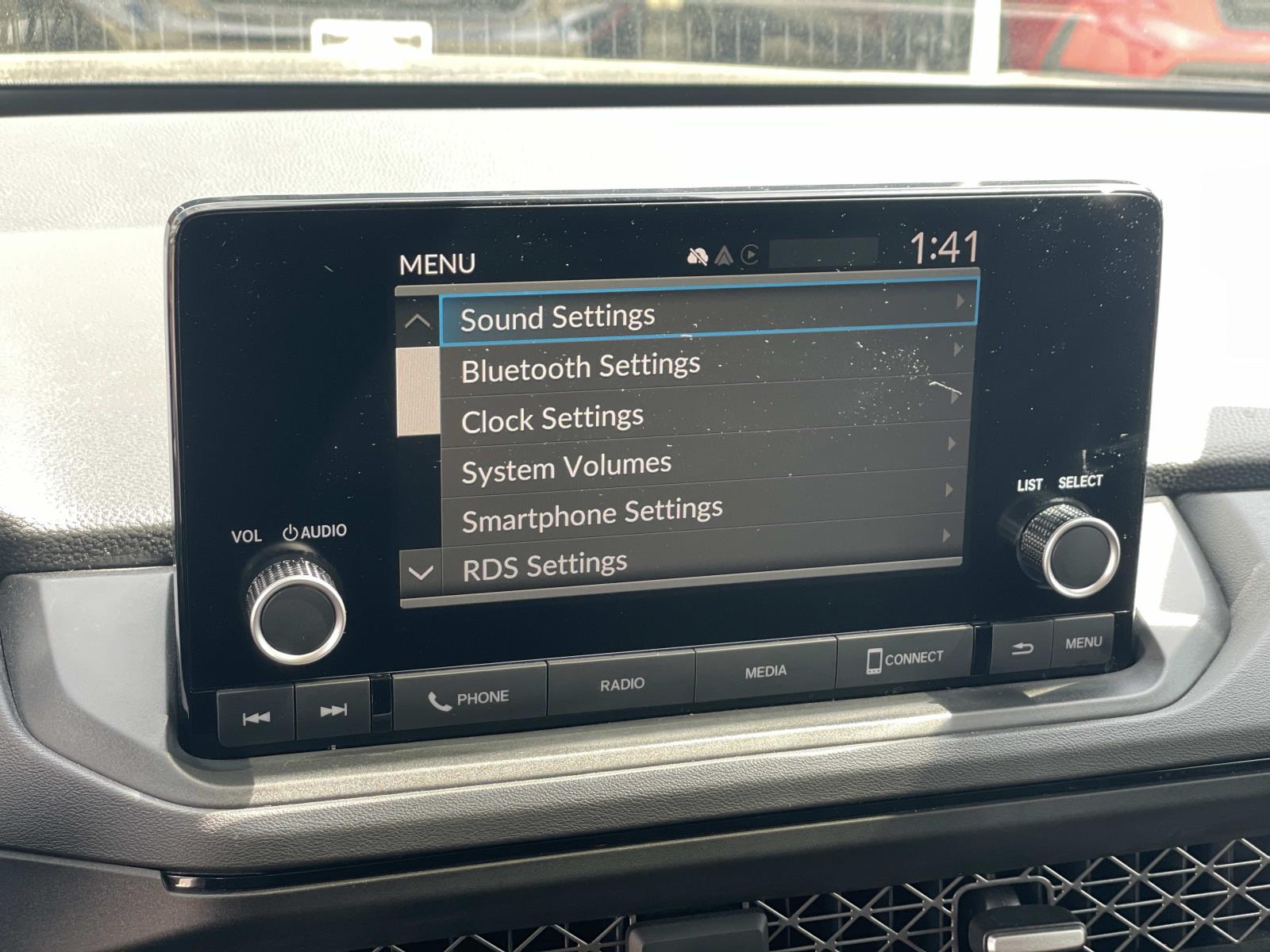 View vehicle photo 7